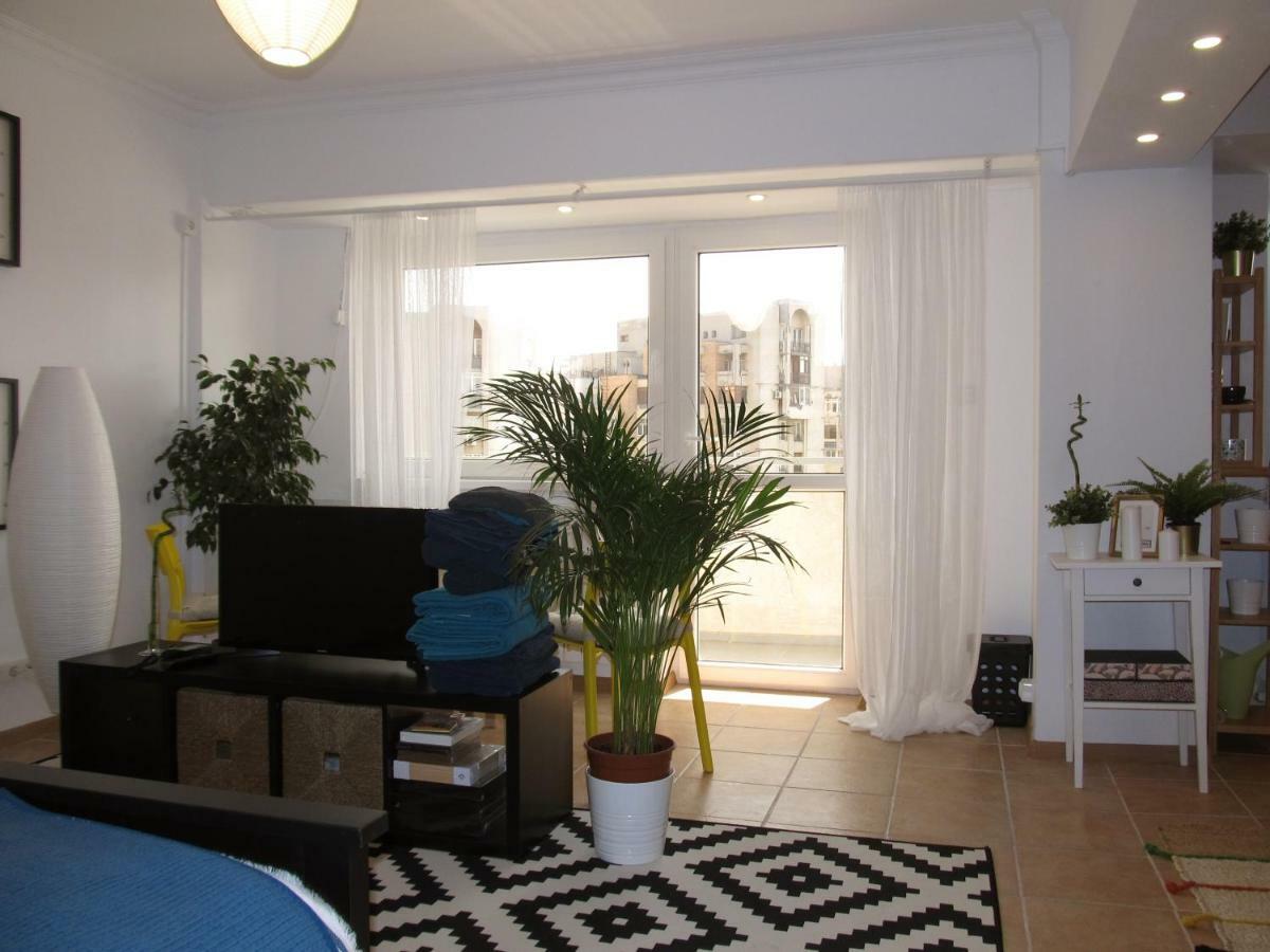 My Little Studio Boekarest Buitenkant foto